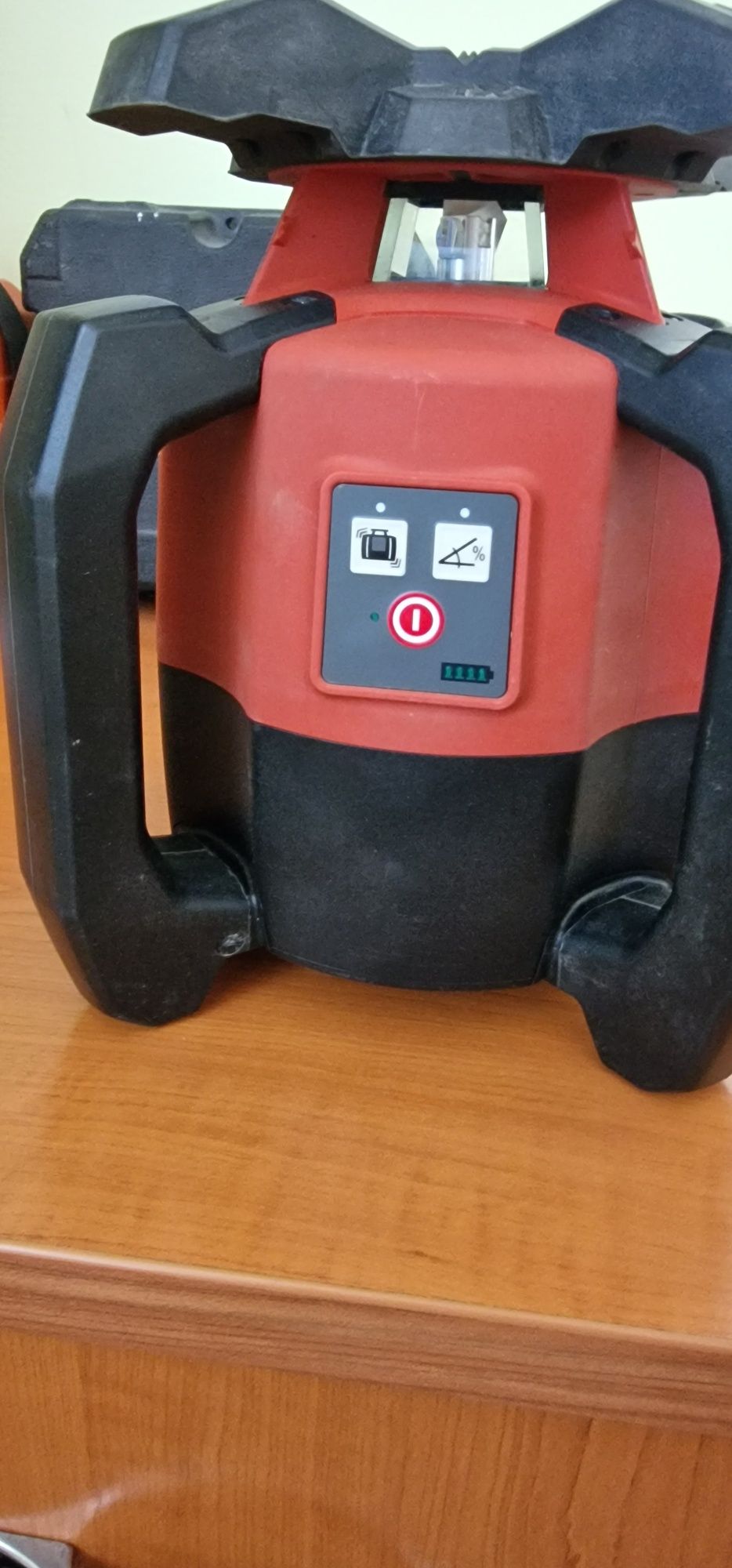 Ротационен лазерен нивелир Hilti PR 2-HS