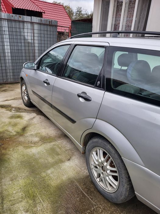 Ford focus masina