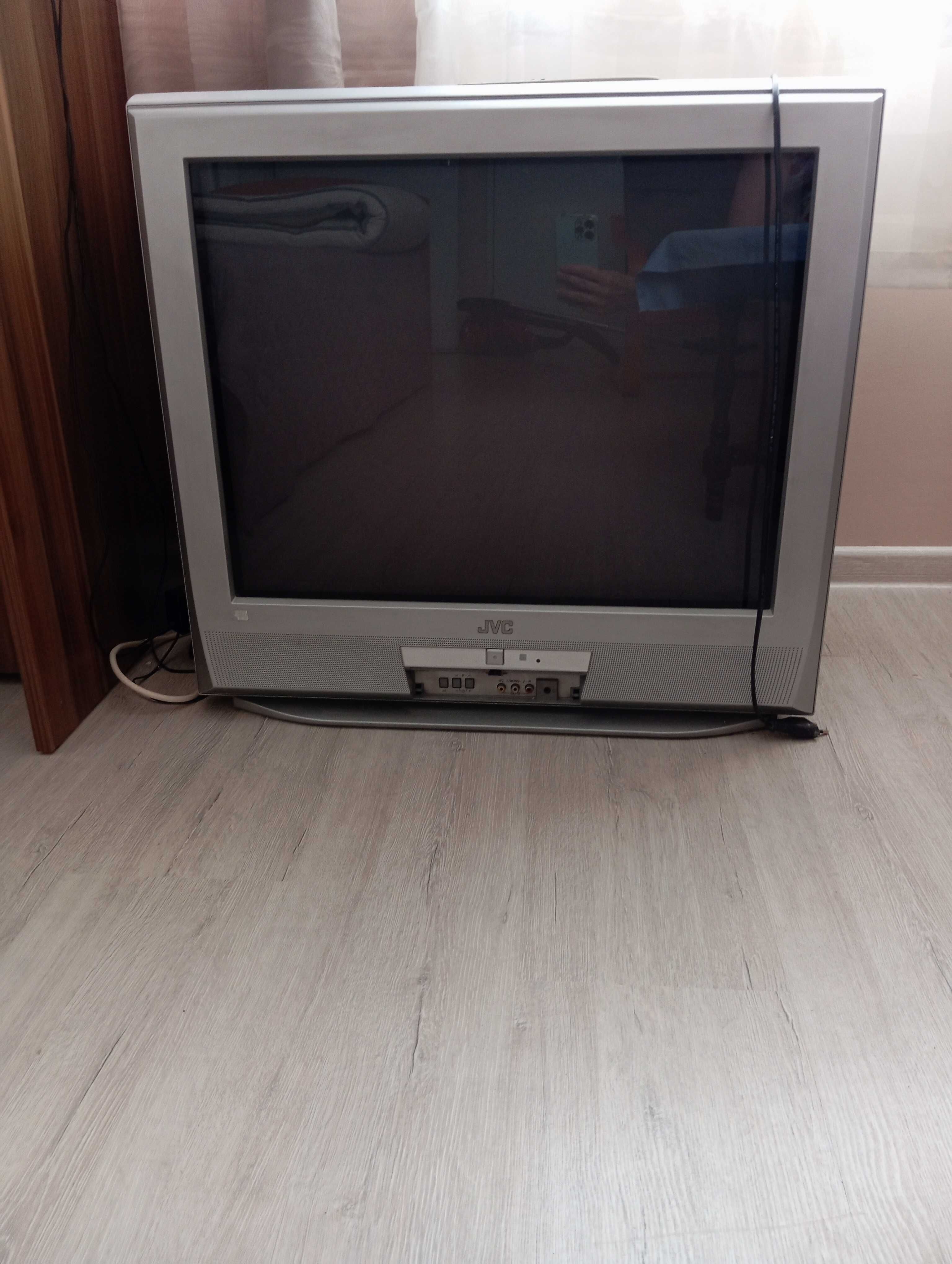 Телевизор кинескоп  JVC