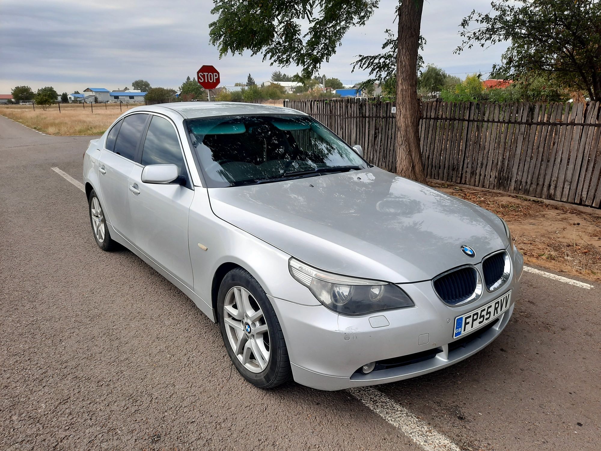 Dezmembrez bmw e60 2.0 163 cp