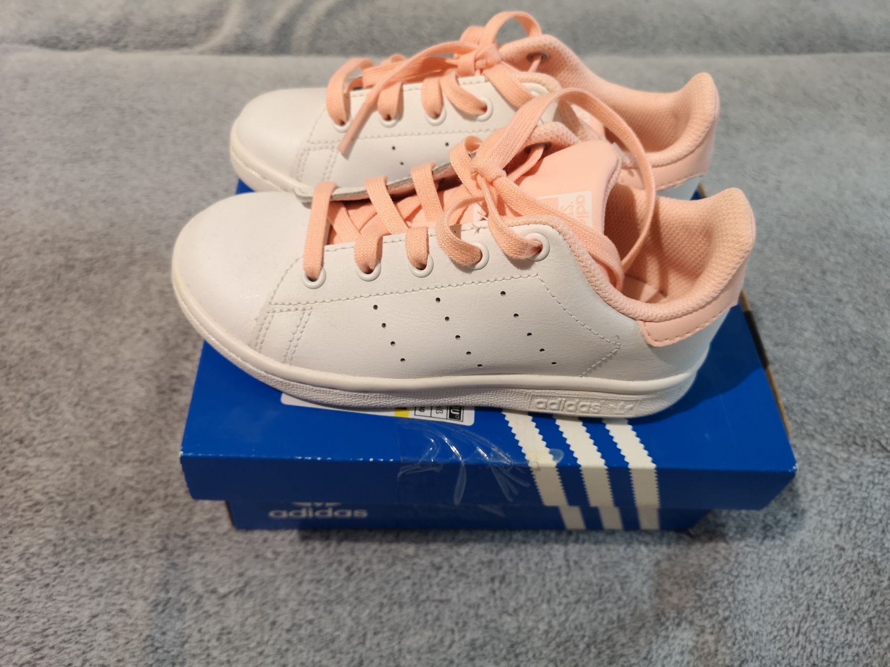 Adidas NOI unisex marime 28 si 30 Stan Smith adidasi