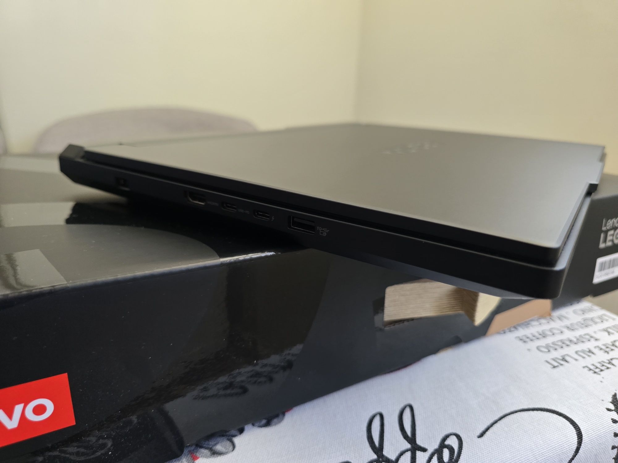Lenovo LEGION PRO 7 Нов с Гаранция