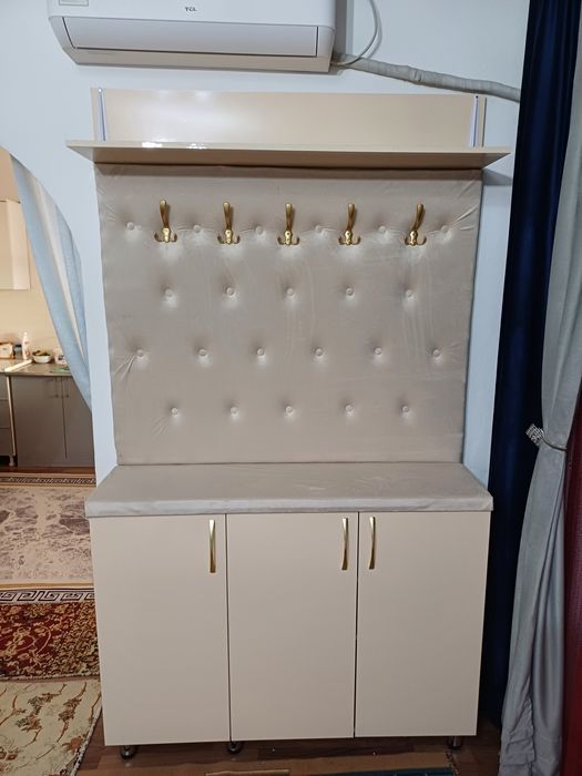 Прихожка новый сатылады