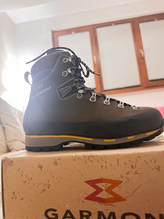 Туристически обувки Garmont Dakota Lite