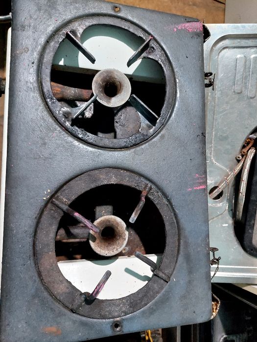 Советская газовая плита, двухконфорочная