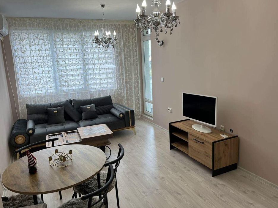 Дава се под наем Двустаен апартамент в Бургас, Меден рудник - зона Г - 55 кв.м за 357 € - Снимка #1