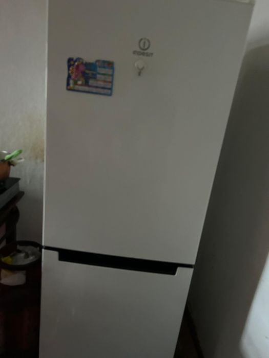 Холодильник двухкамерный