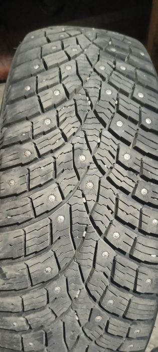 Продам шины R-15 205/65
