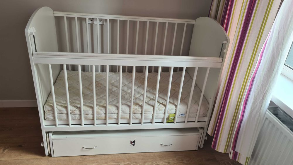 Манеж детский с матрасом