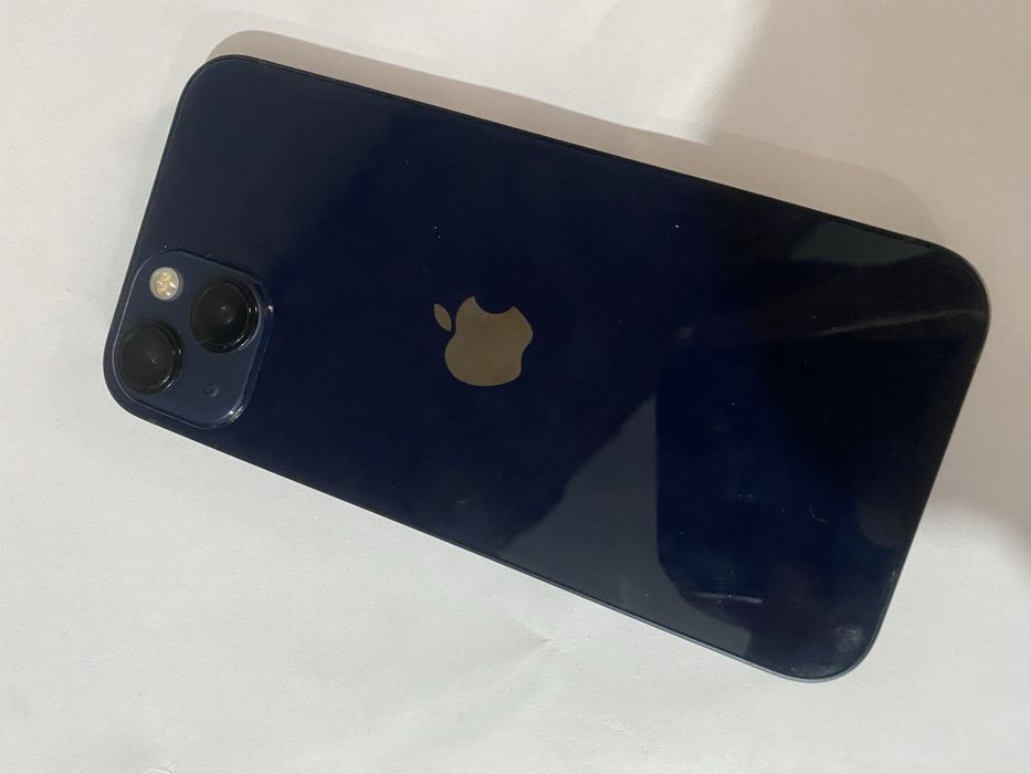 Айфон 13  темно синий