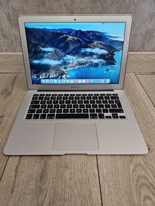 Лаптоп MacBook Air 13 2017 i5/8 RAM/128GB БЕЗПЛАТНА ДОСТАВКА!