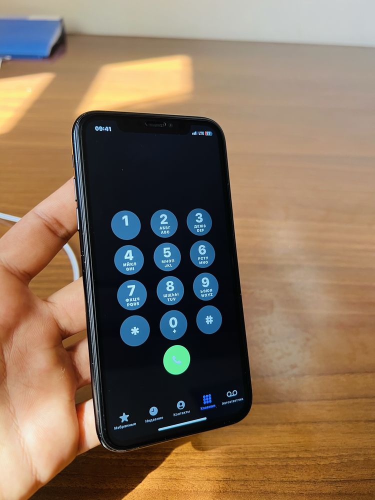 Iphone XR telefoni sotiladi