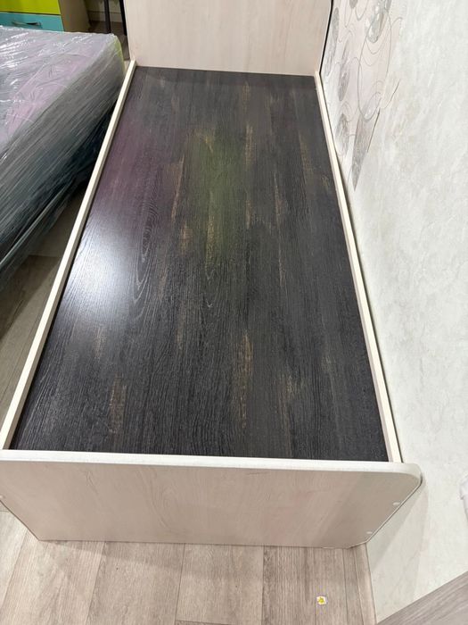 Кровать подросковая