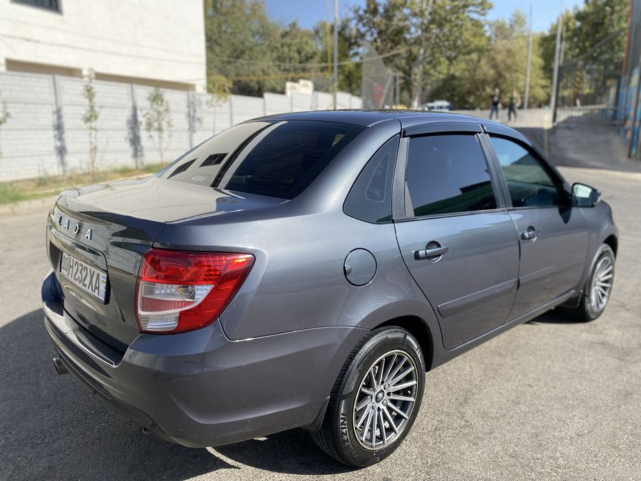 Продаётся Lada Granta FL 8 клапан