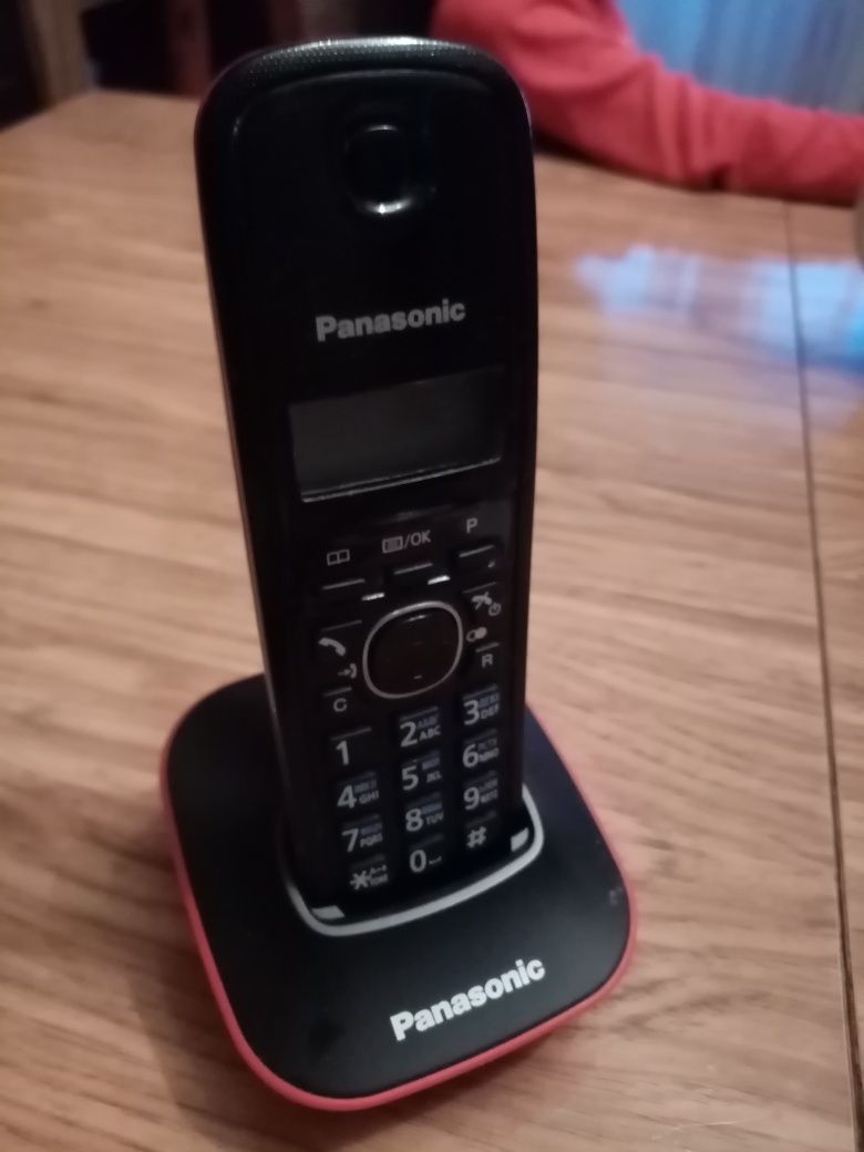 Продам радио телефон Panasonic.