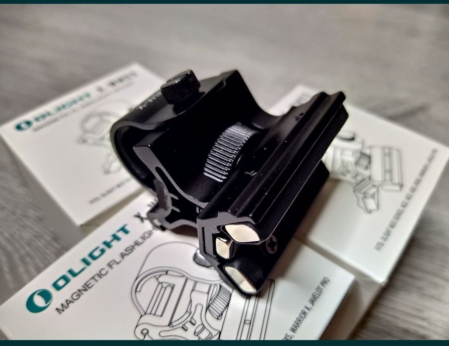Suport Magnetic Olight XWM-03, Sistem Reglabil la Cei 3 Magneti!