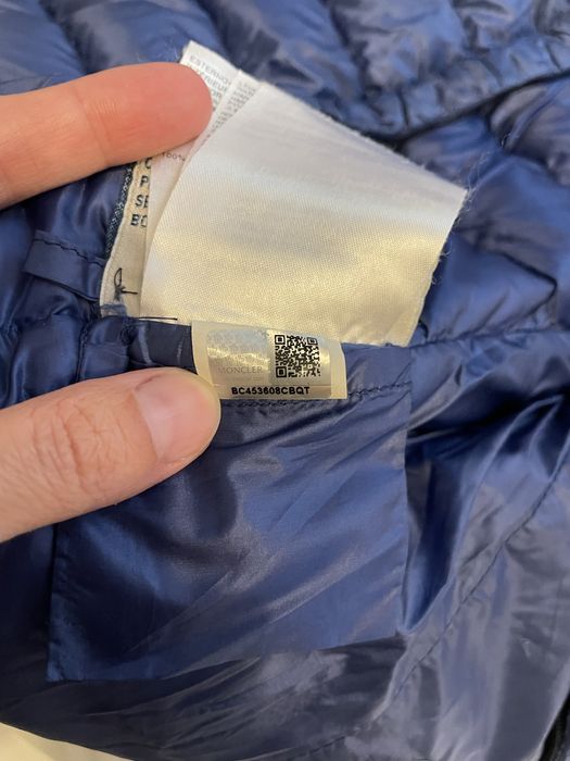 Geaca Moncler, marimea 6 ani