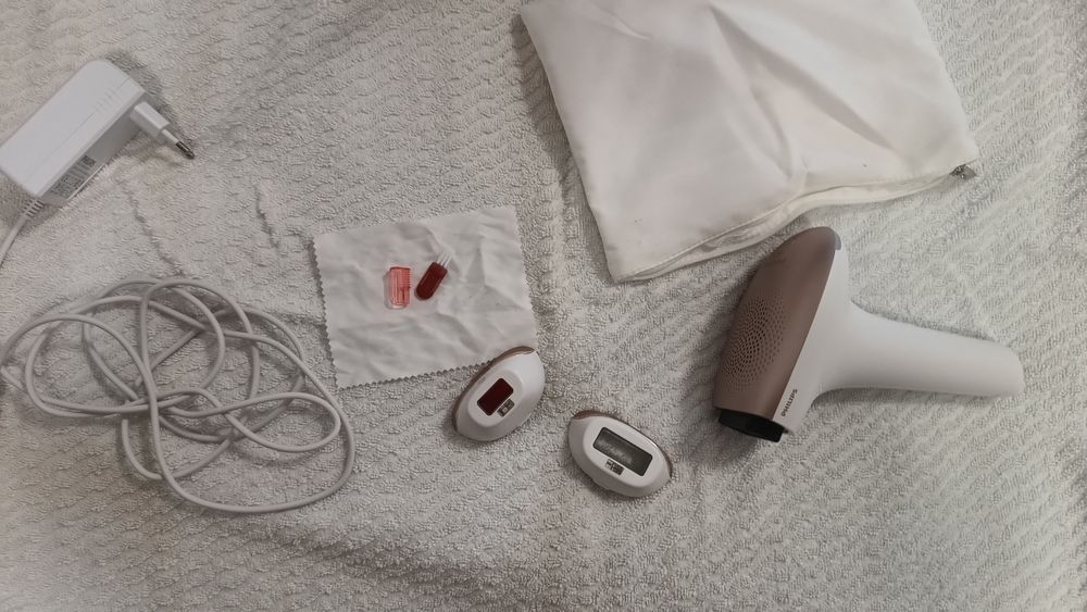 Фотоепилатор PHILIPS LUMEA BRI921/00