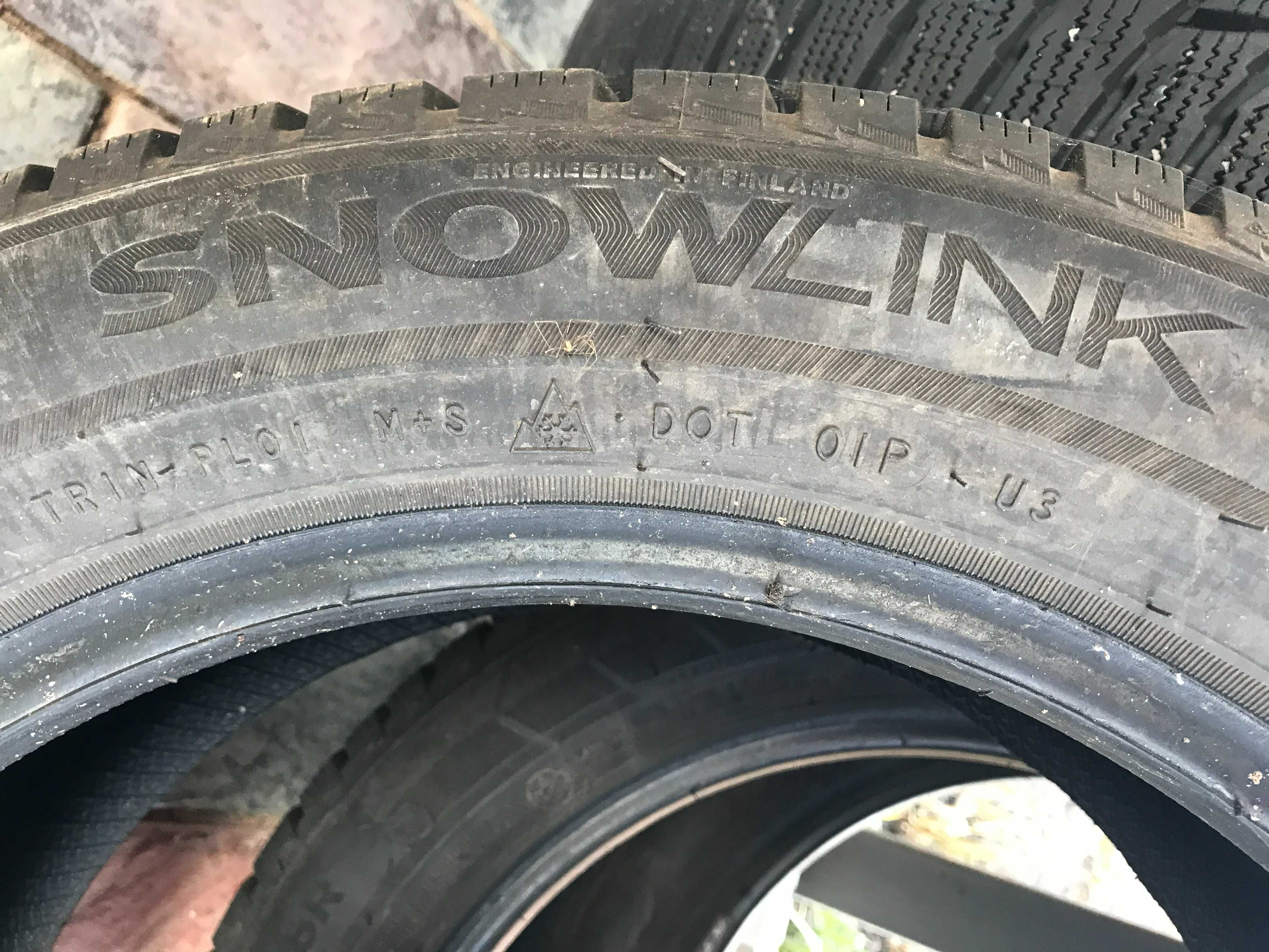 Комплект  шин 215/55R17 Трианжел. Зима.
