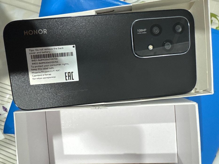 HONOR  200  lite.