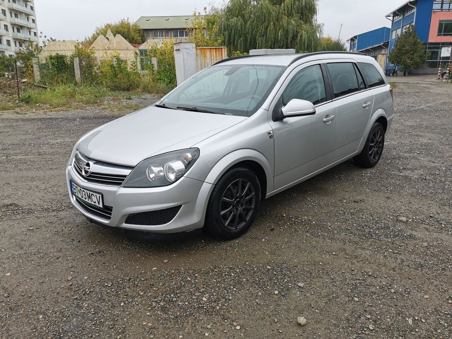 Opel Astra 2011 1.7 CDTI