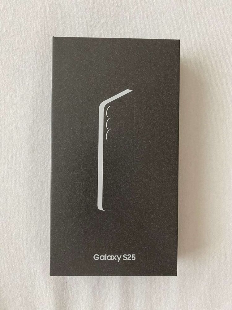 НОВ! Samsung Galaxy S25 256gb mint