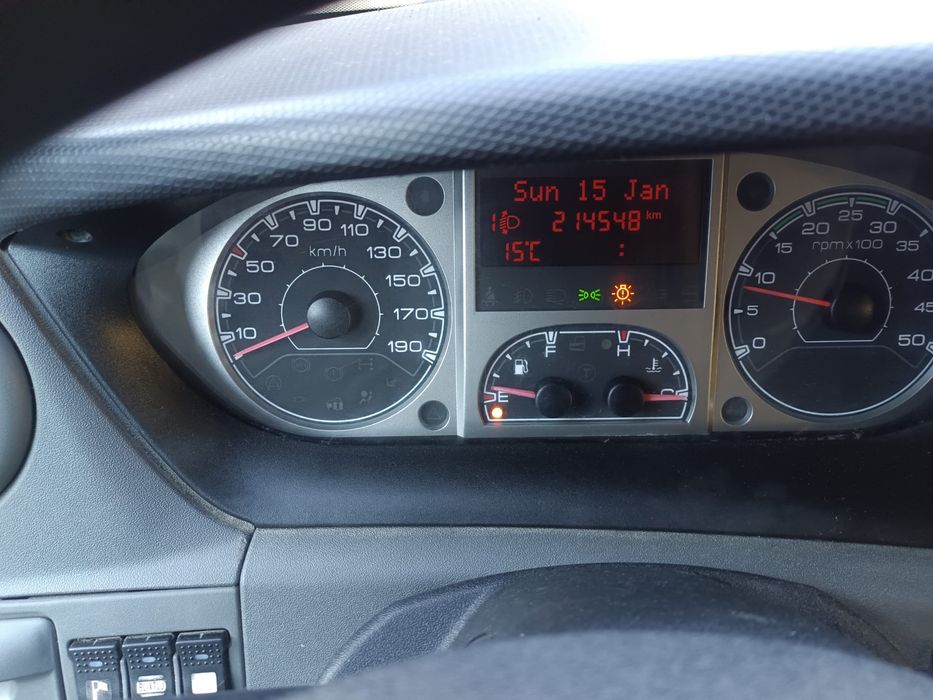 Iveco daily doka 6 locuri si bena basculabila cu klima, carte RAR