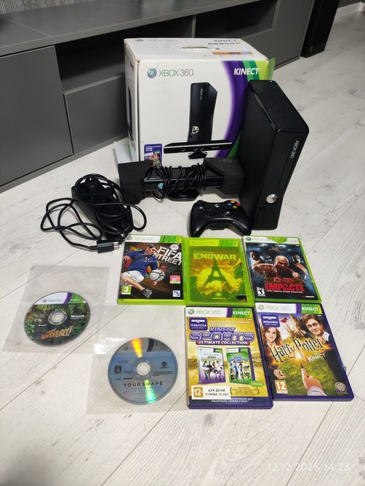 XBOX 360 Slim + Kinect