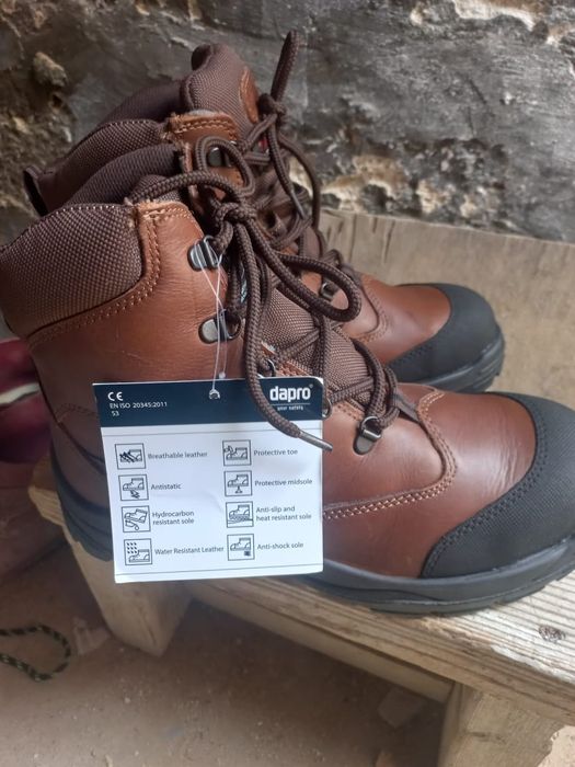 Спец сапоги и ботинка