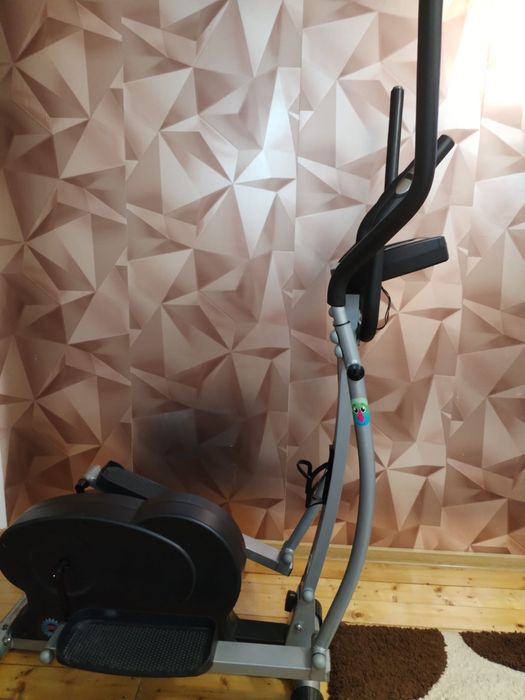 Bicicleta eliptica/ cross trainer