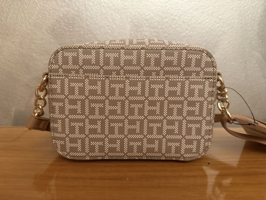 Geanta Tommy Hilfiger
