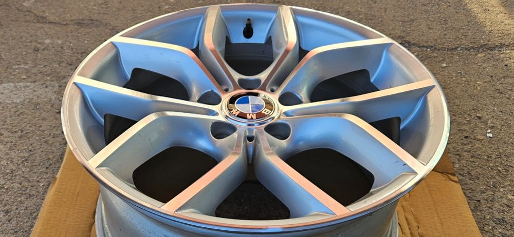 Janta BMW 18 X3 F25 X4 F26 style 694 doar 1 buc 8 J X 18 ET43 bi color