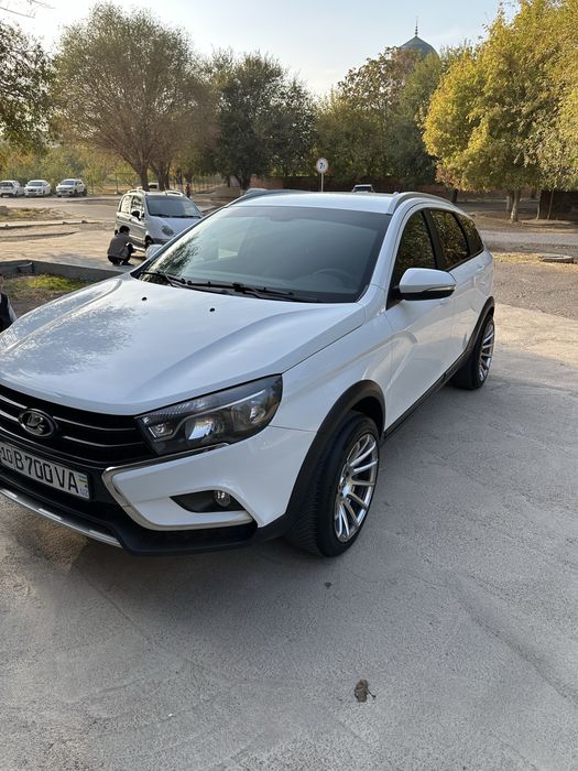 Lada Vesta SW Cross 1.6