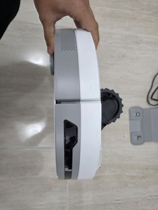 Samsung Jetbot - aspirator robot