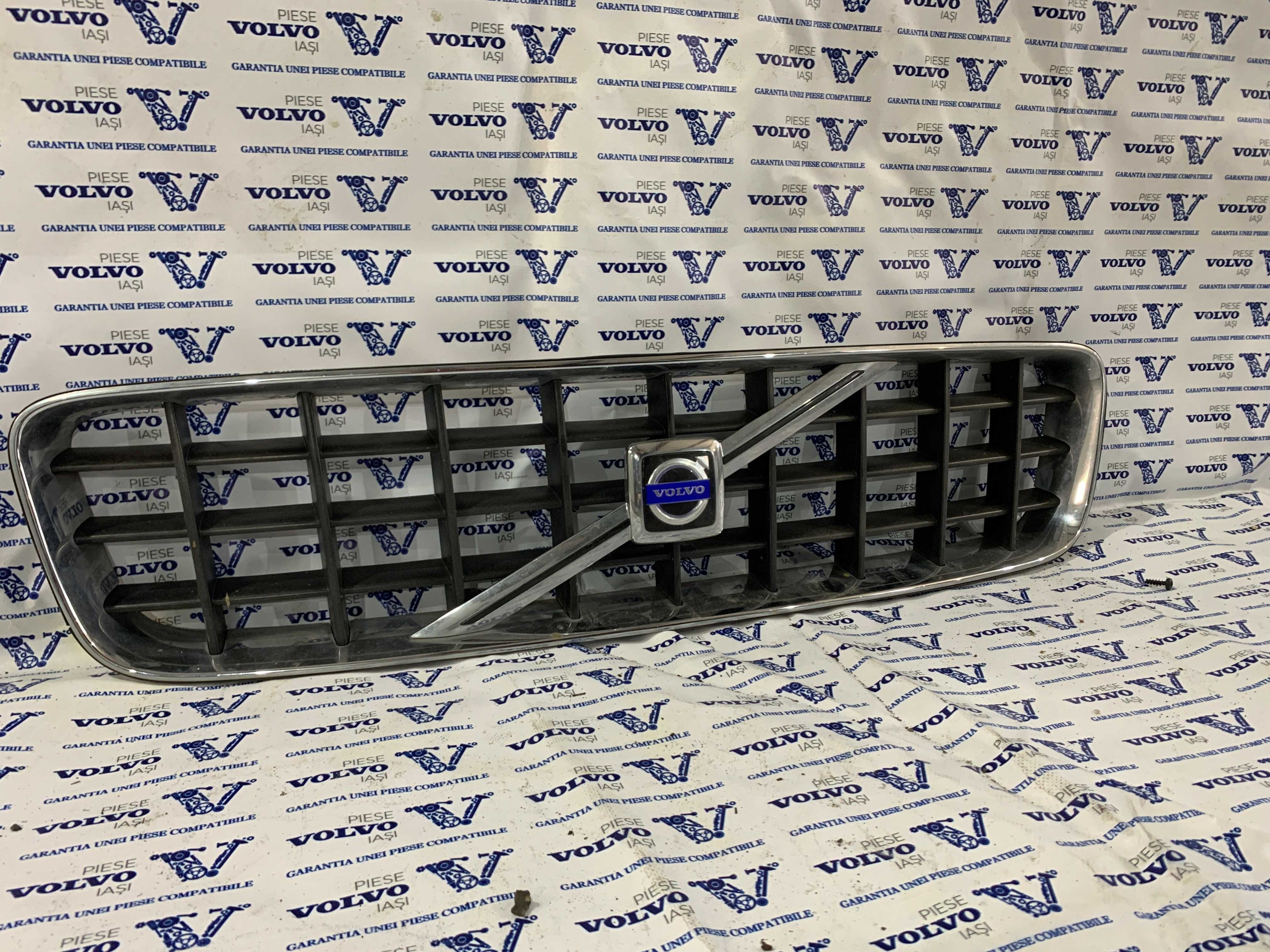 Grila capota fata Volvo XC 90 2003-2007