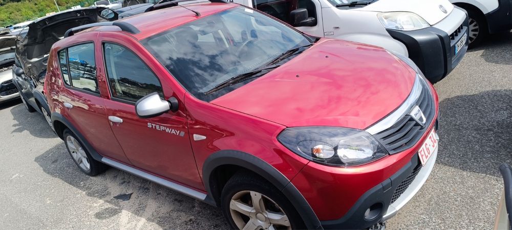 Dacia Sandero 1.5 DCi 2010г. на части