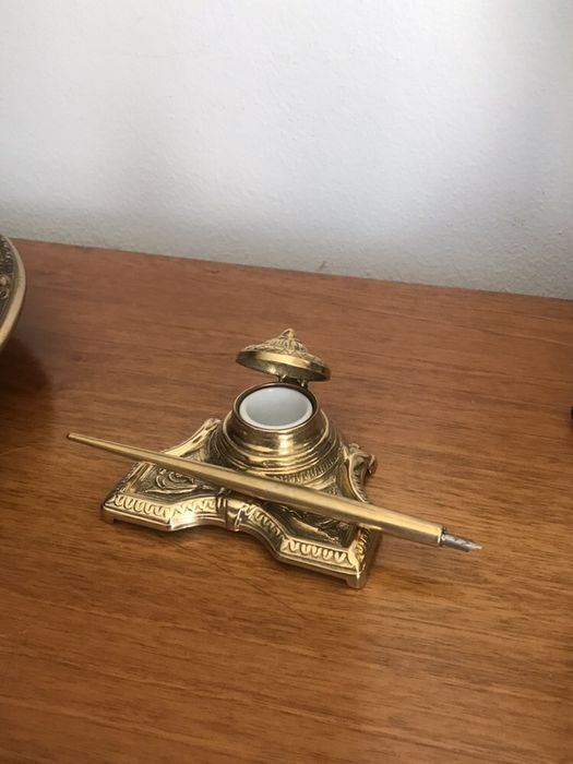 Călimara cu stilou in bronz