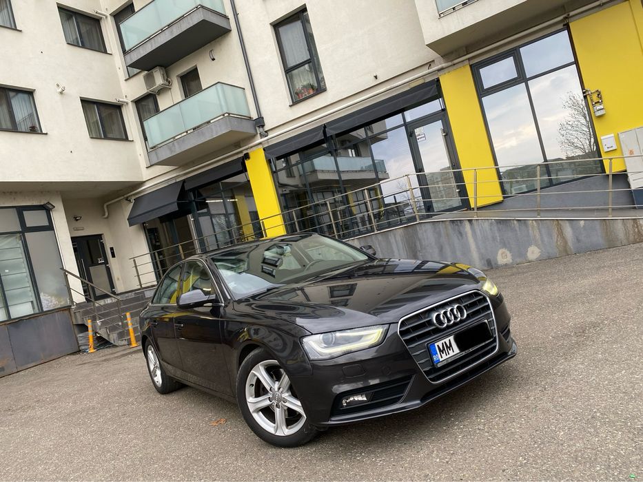 Audi A4 B8.5 * Automat * S Line * Camera Marsalier * Navigatie Mare*