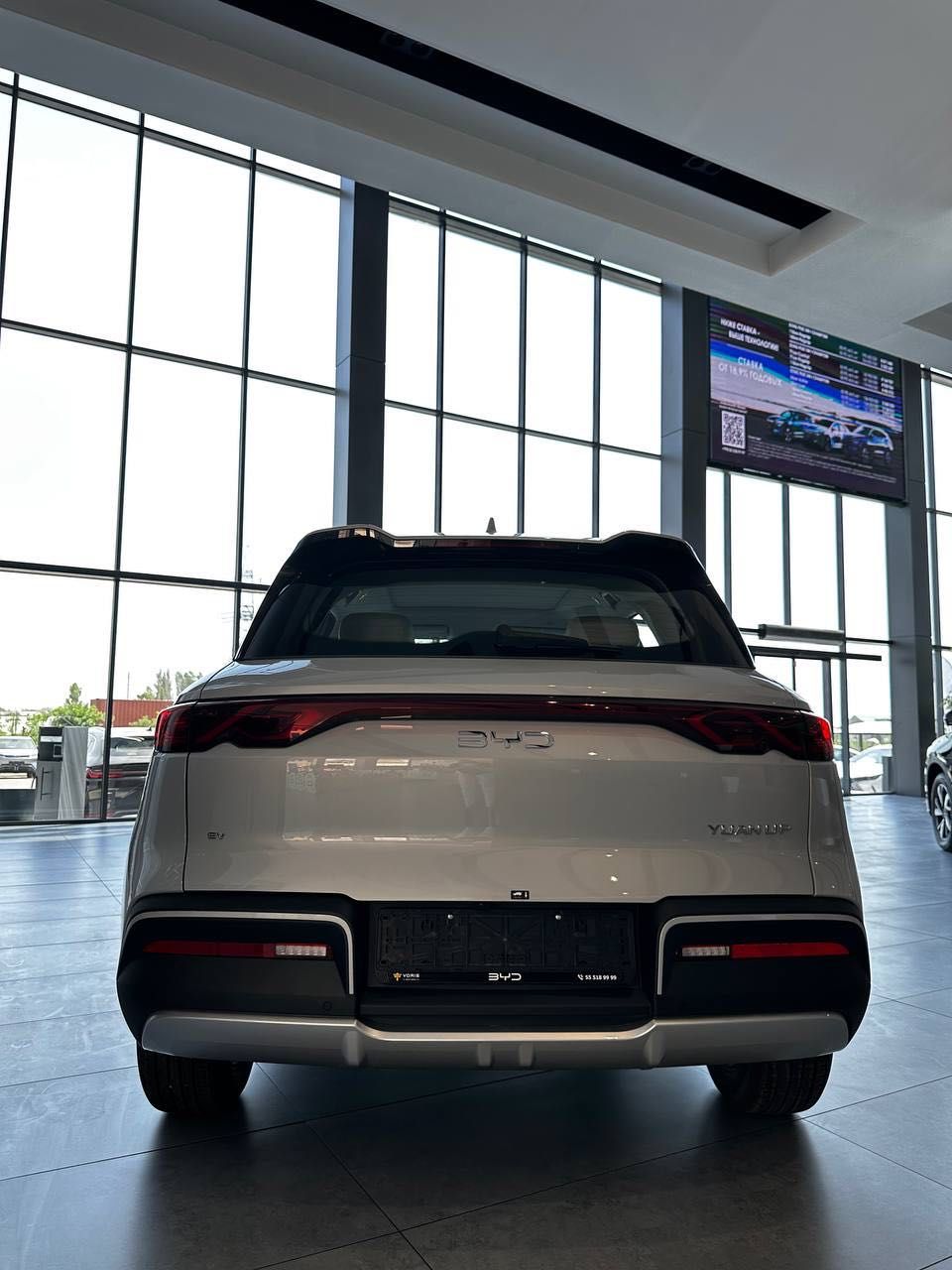 BYD Yuan Up 401km Flagship 2025 eng foydali taklif Kredit yiliga 22%