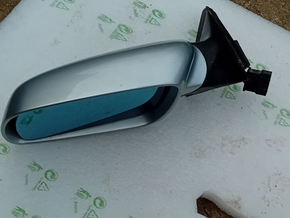 Огледало Ауди А4 В5 1998
