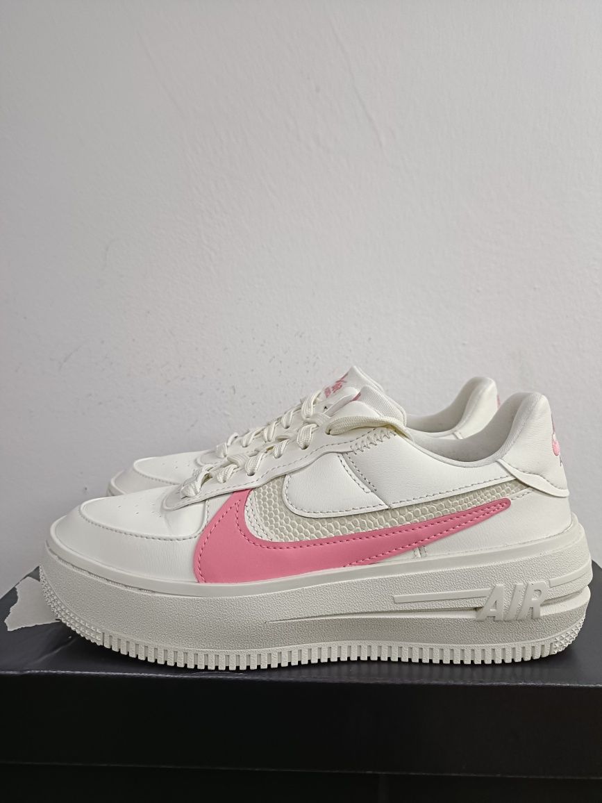 Nike Air Force 1 PLT.AF.ORM номер 37.5 код 12A