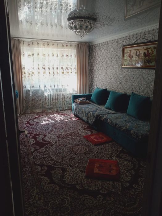 продам срочно 2 комн квартиру в центре города