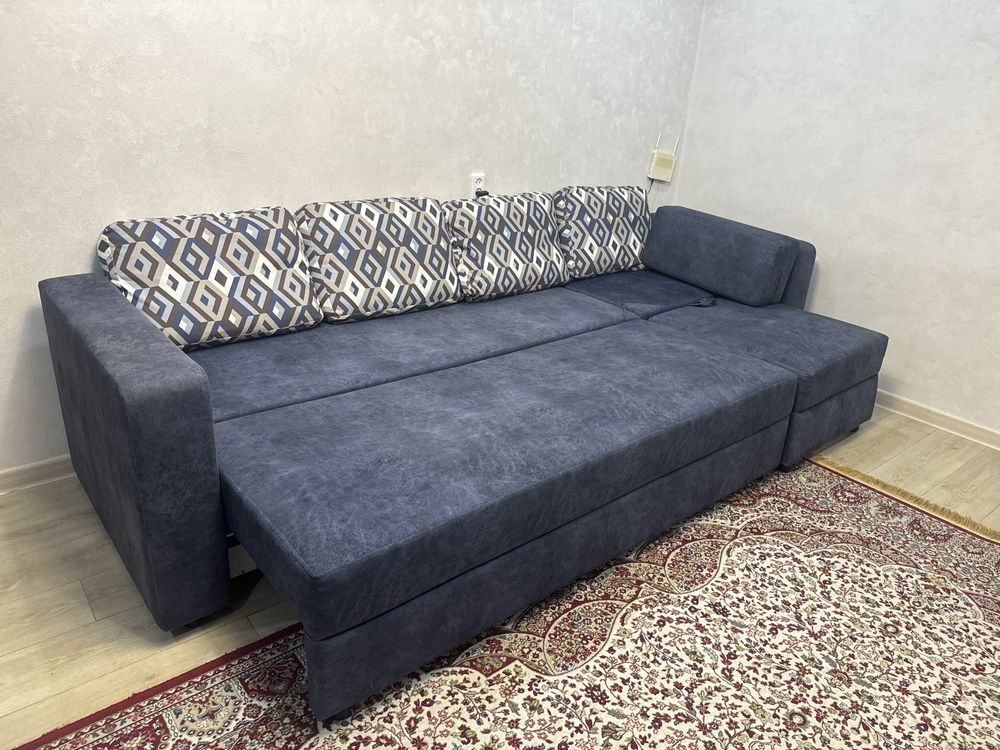 Диван для гостиной