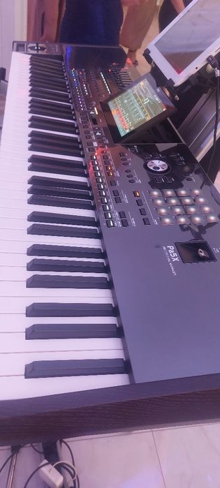 Korg Pa5 76 taste in garantie