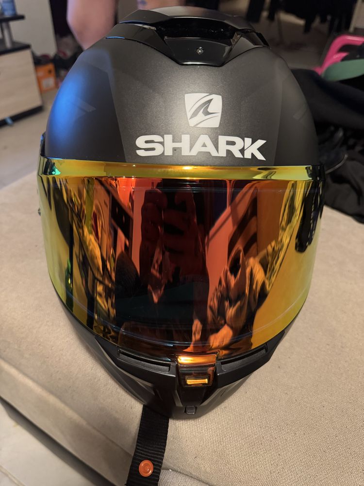 Shark spartan GT като нова.Размер М