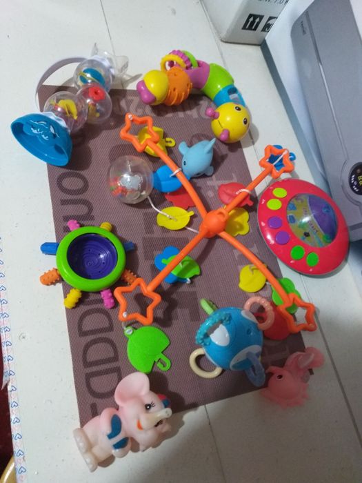 Obiecte jucari Bebelusi