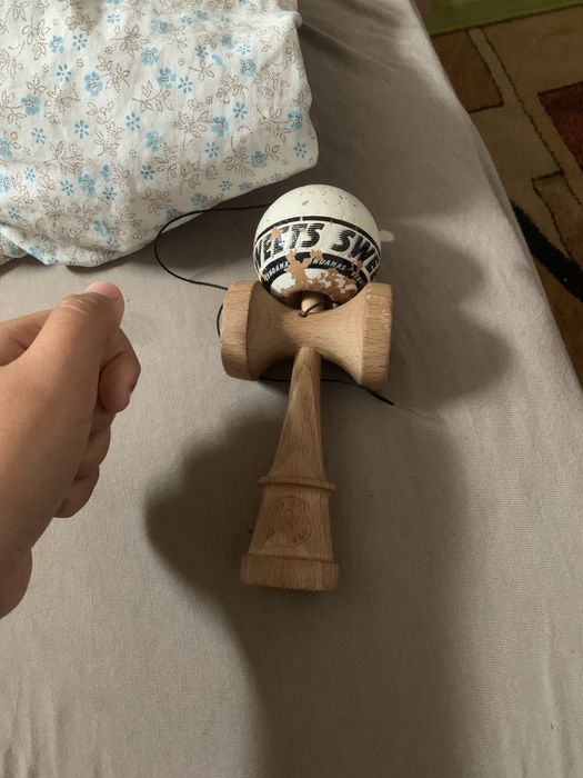 Sweets starter kendama