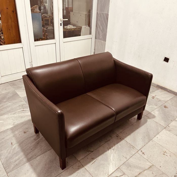 Диван от естествена кожа – перфектно състояние