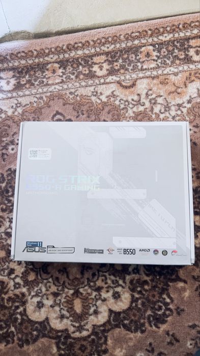Asus Rog strix plata