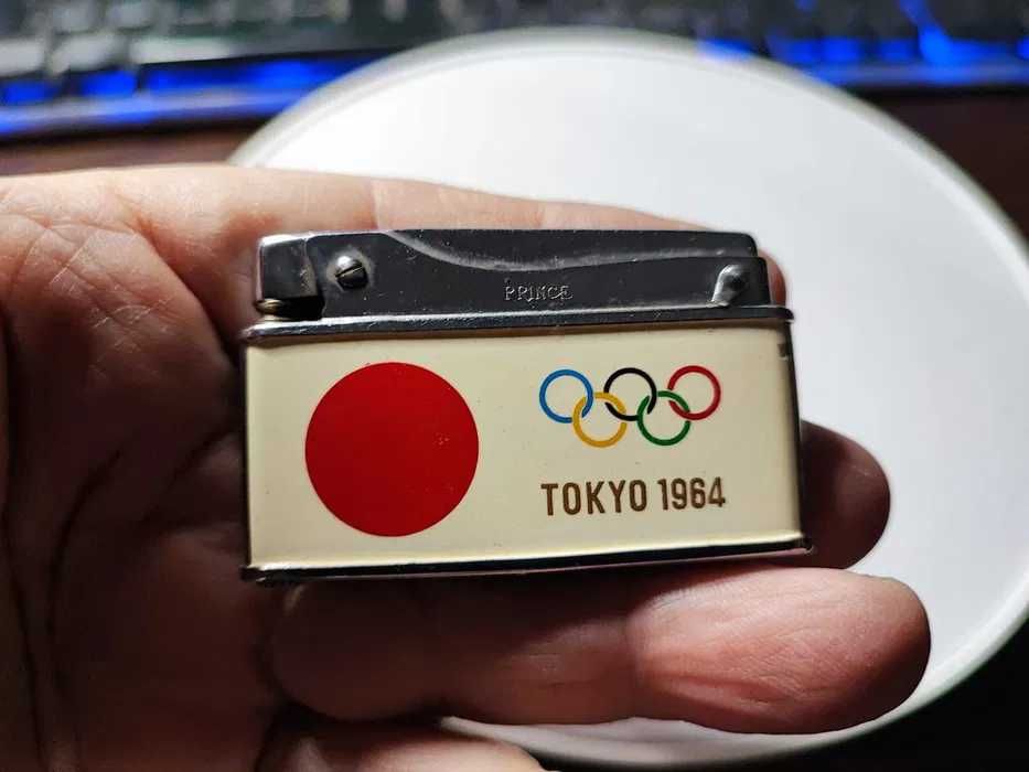 Lot vintage de 8 brichete 3